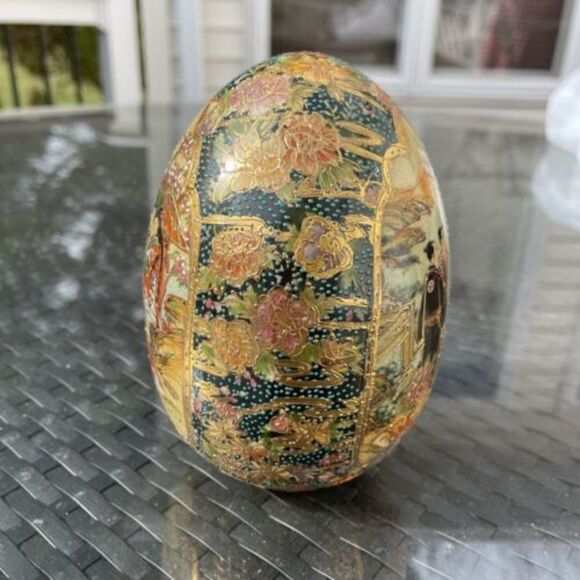 Vintage Japanese Hand-Painted Satsuma Moriage Goso Blue Egg Sculpture - Picture 3 of 12